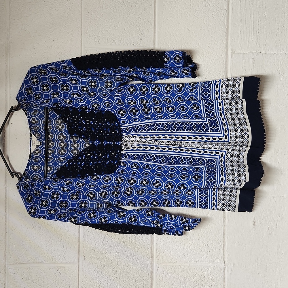 Crown & Ivy 3/4 Sleeve Blouse